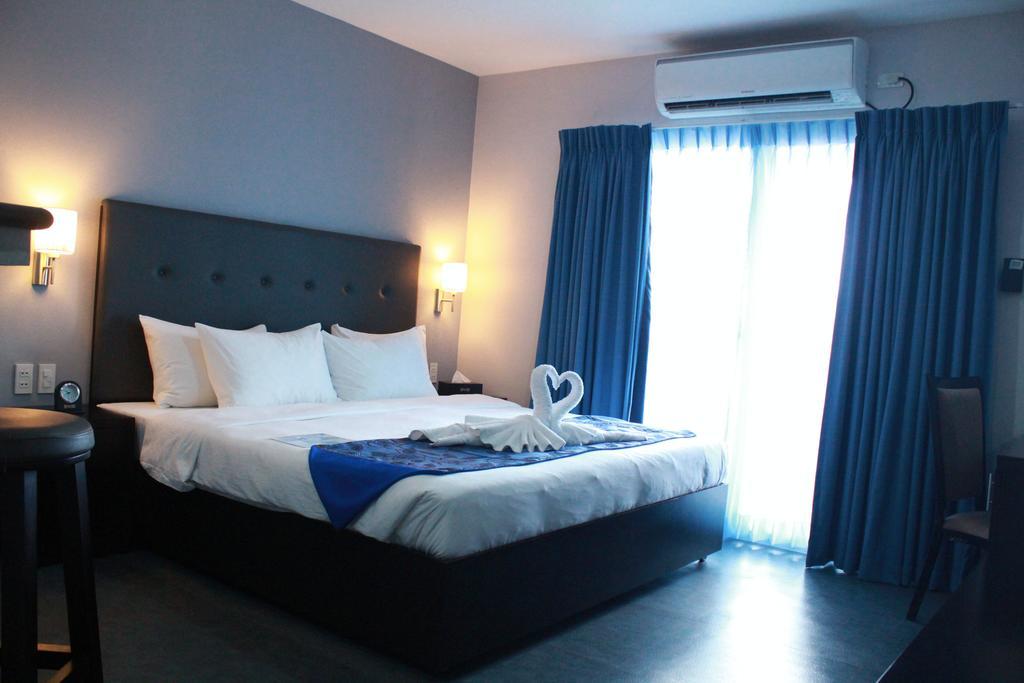 Sun Plaza Subic Hotel Olongapo Quarto foto
