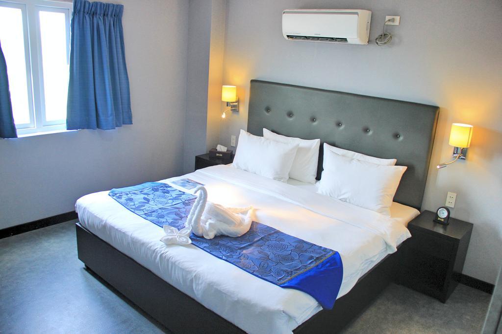 Sun Plaza Subic Hotel Olongapo Quarto foto